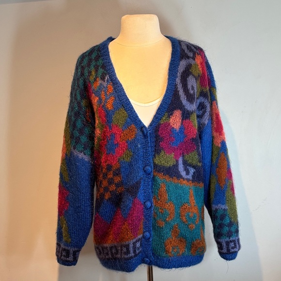 Sweaters - Vintage Colorful Patterned mohair Women's cardigan Sweater size medium